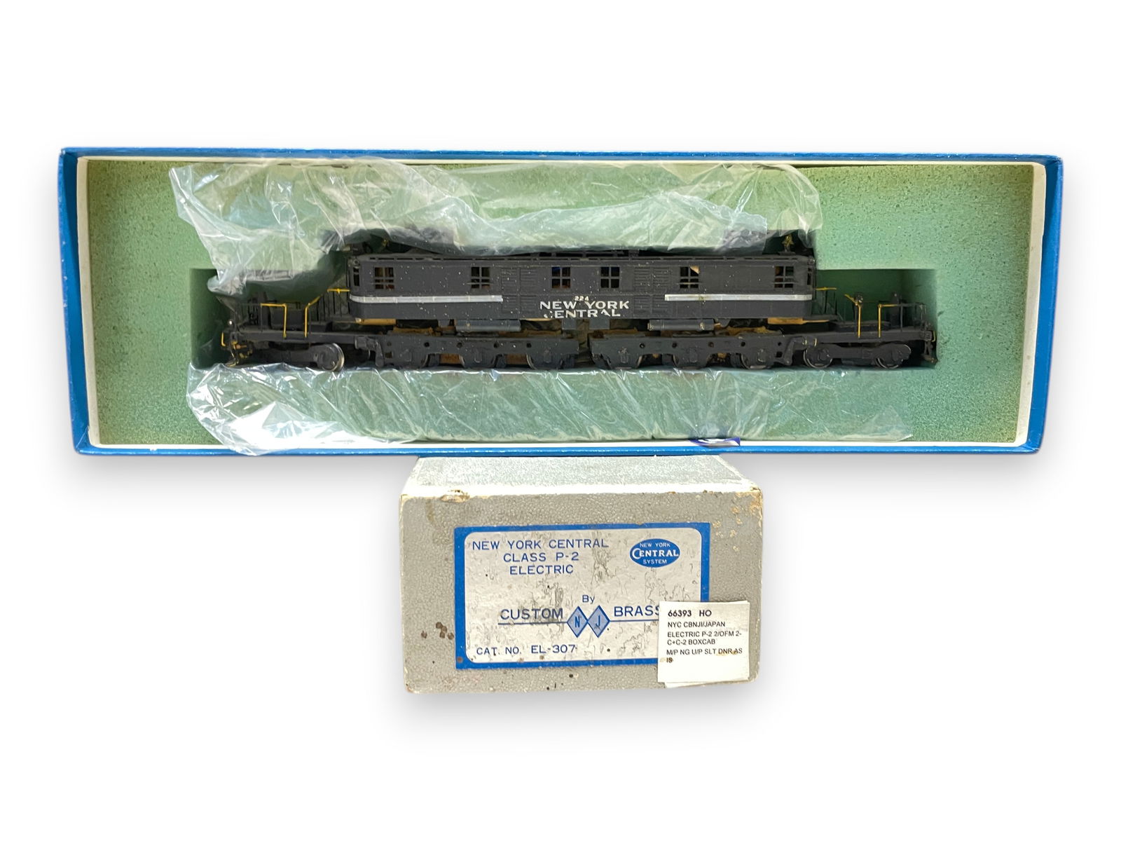 Hallmark Brass HO NYC P2 Electric: HO Gauge. Custom Painted 4-6 + 6-4 Articulated, #224, dual can motors 12-wheel drive. A bit dirty with hobbyist level paint job. Includes foam and box. Shipping: Weiss Auctions offers full-service, in