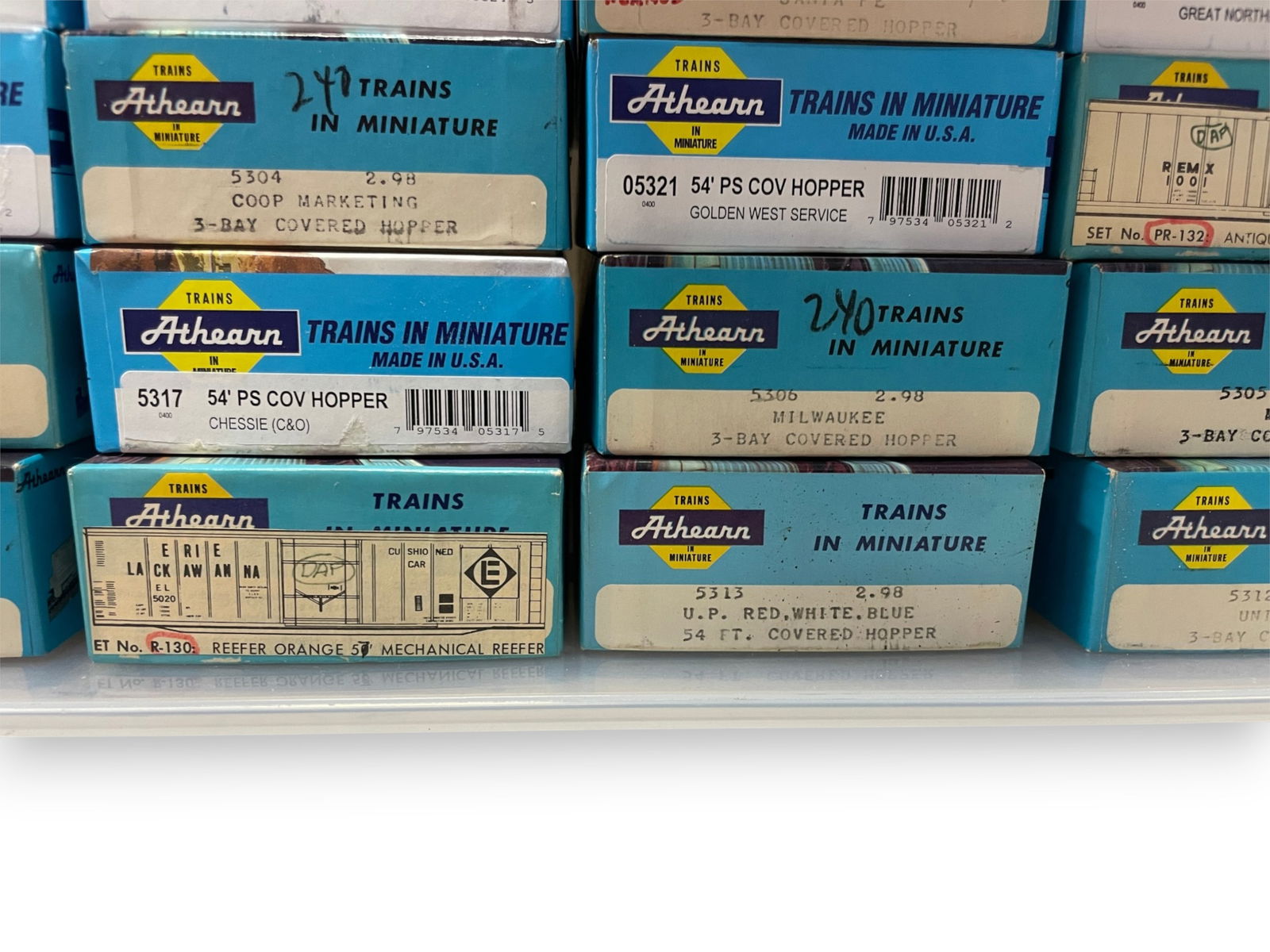 48 Athearn Freight Car Kits - 6