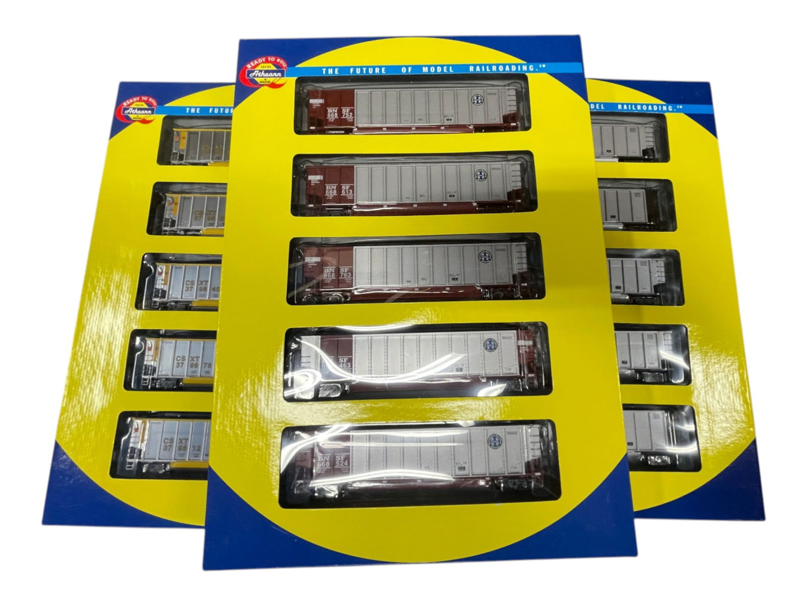 5 Athearn RTR Rapid Discharge Hopper 5pks, plus: HO Gauge. RDHs Includes 93007, 93004, 93001, 93010. Plus 94454 High Gondolas. All are new in boxes, equipped with Kayde style couplers. Shipping: Weiss Auctions offers full-service, in-house shipping