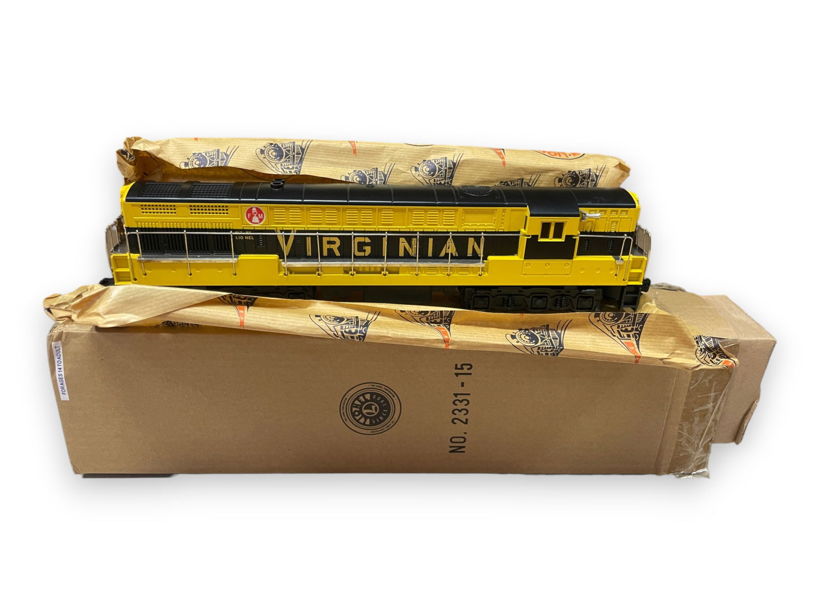Lionel 38300 Virginian FM 2331: Nice conventional reissue of Lionel Iconic diesel. It appears new in box.Shipping: Weiss Auctions offers full-service, in-house shipping for nearly all items in this auction. For a shipping quote,