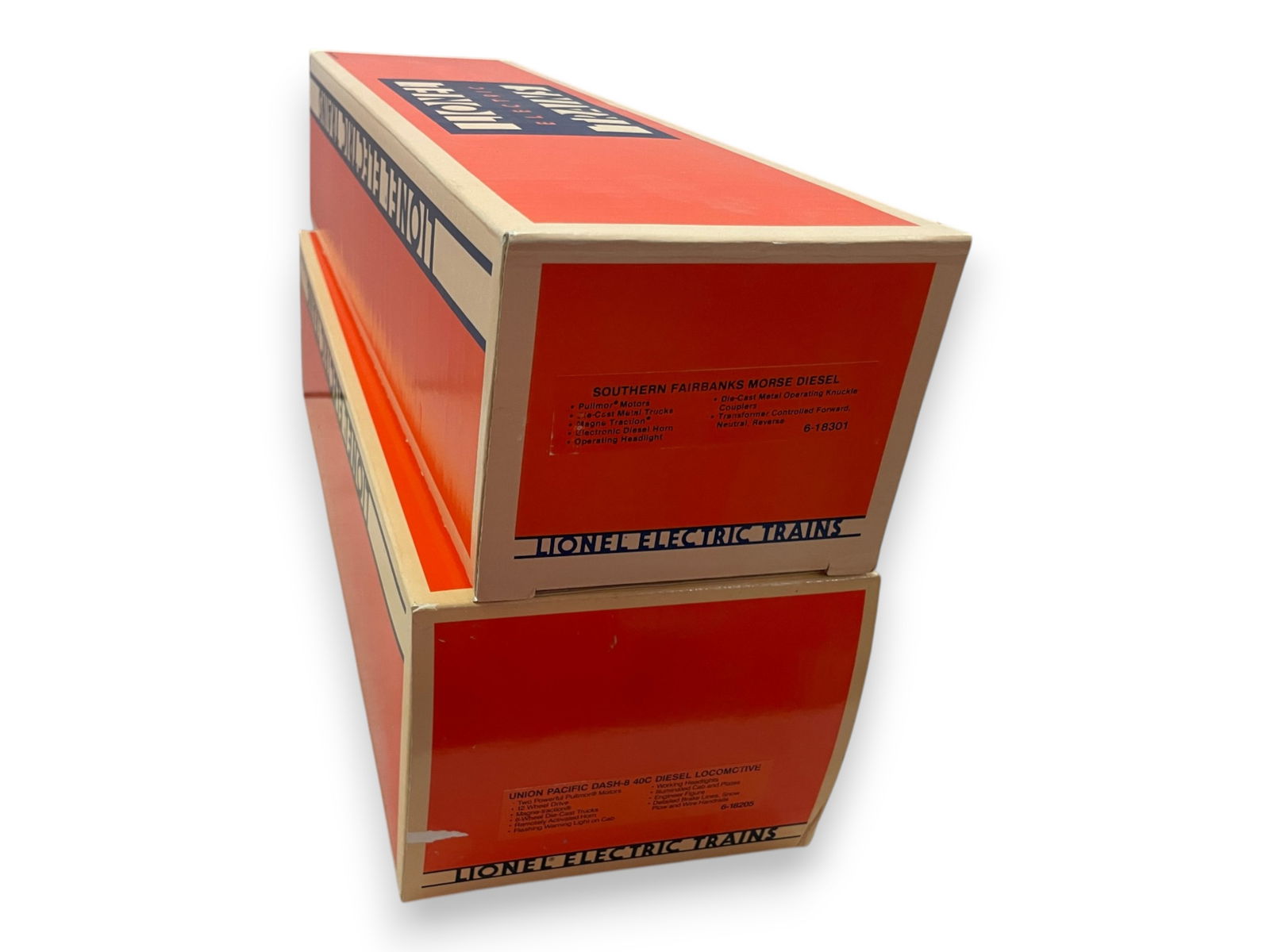 2 Lionel Diesels - 4