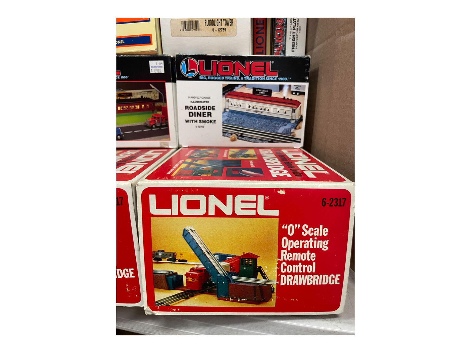 15 Lionel Accessories - 3