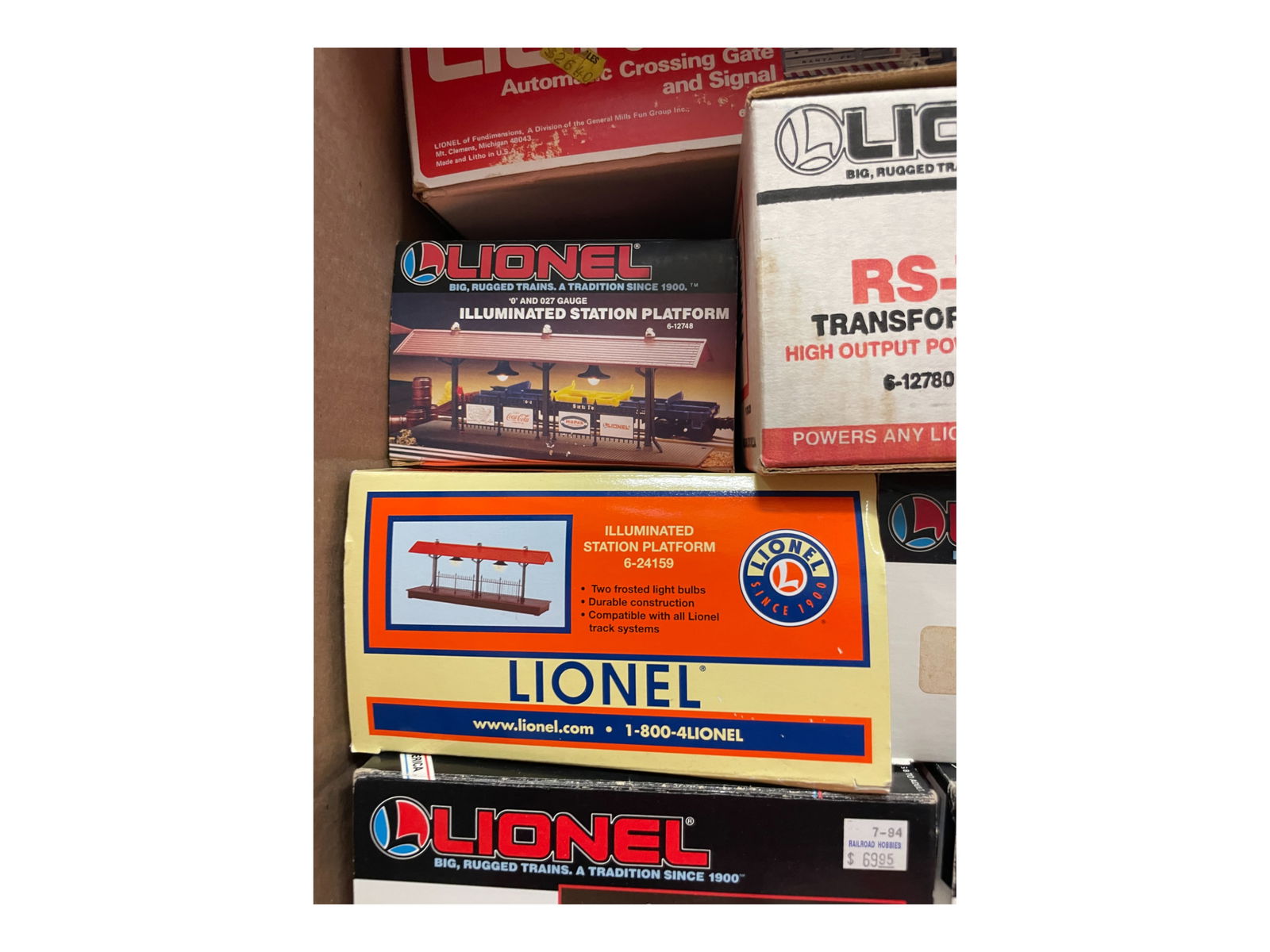 15 Lionel Accessories - 5