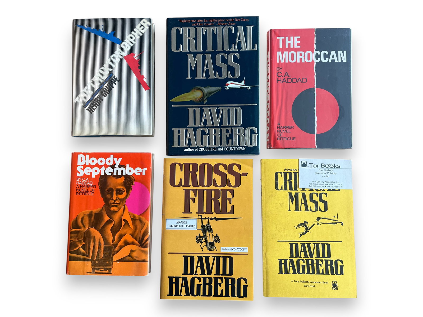 (25) Detective, Mystery & Thriller Fiction: Group of twenty-five volumes of detective, mystery, and thriller fiction by authors whose last names begin with the letters G and H. The lot includes first edition hardcovers in dust jackets, along