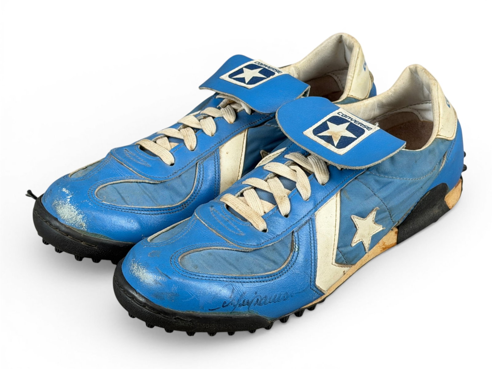 Andre Dawson Game Worn Signed Converse Cleats - 3