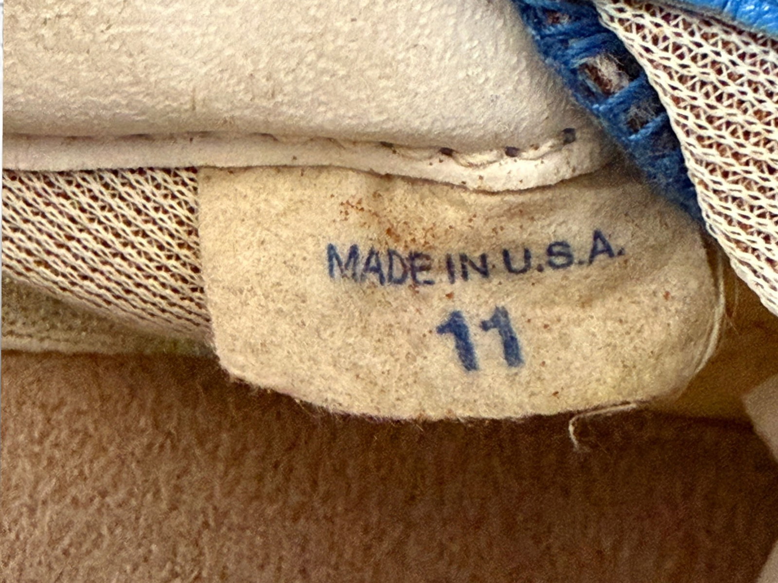 Andre Dawson Game Worn Signed Converse Cleats - 9