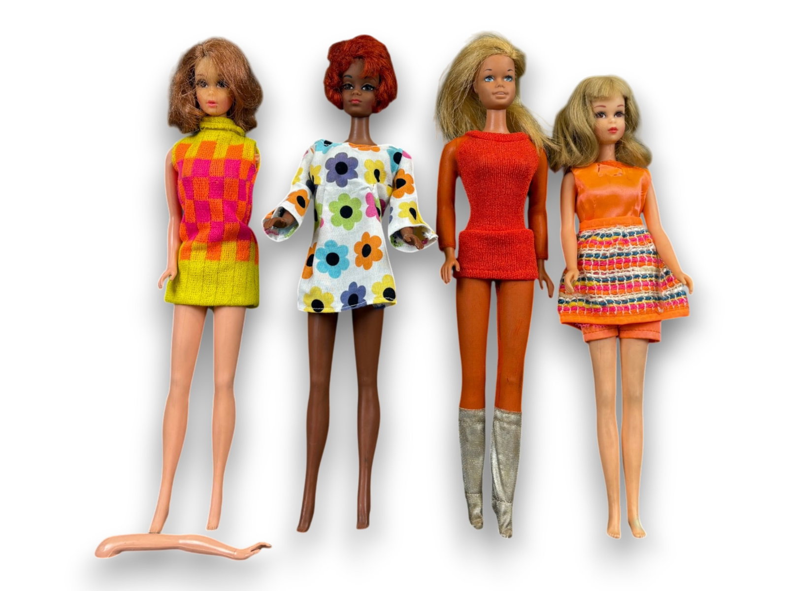 (4) Barbie Dolls (1 of 2)