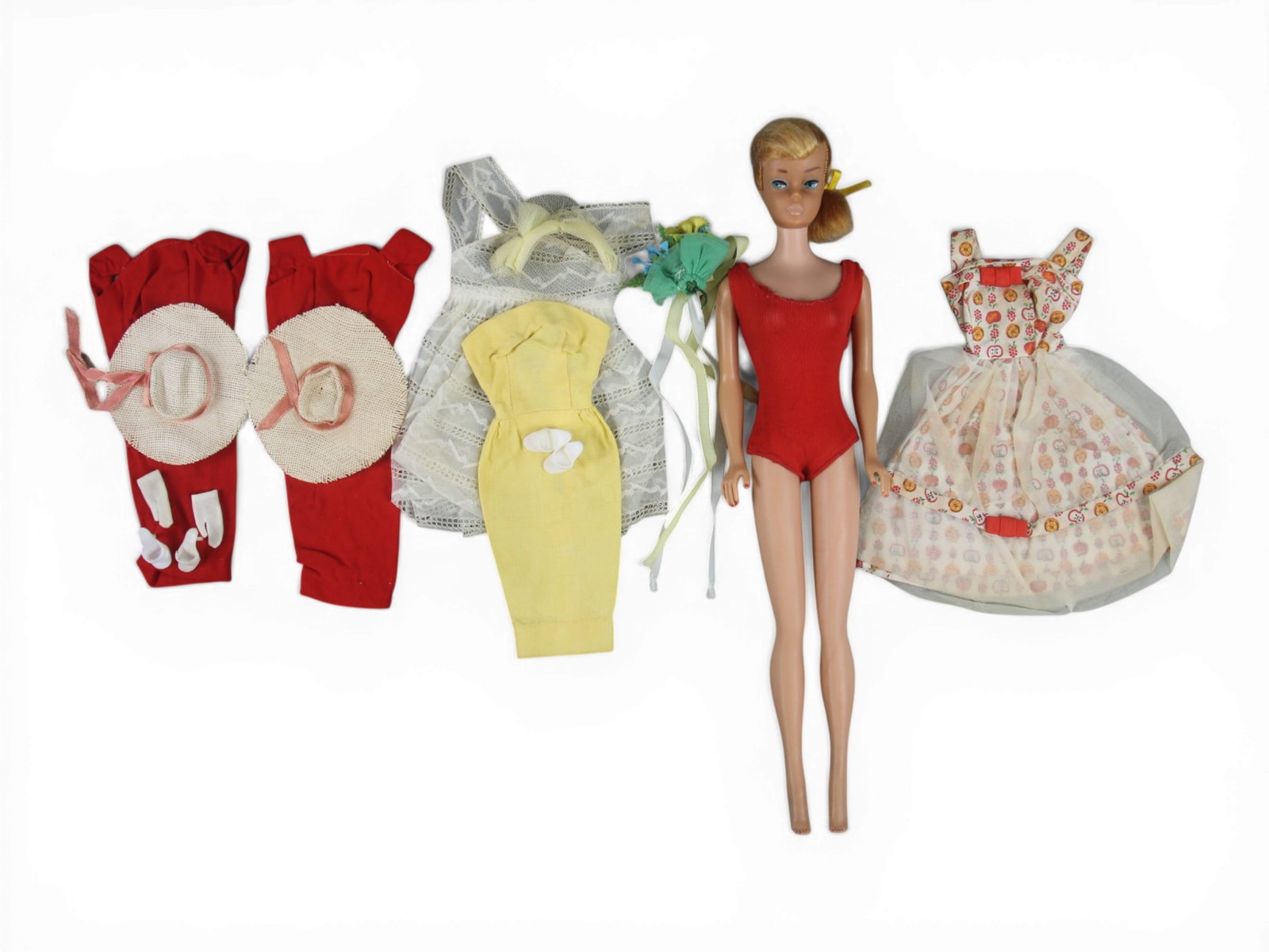 1964 Swirl Ponytail Barbie & (3) Fashion Outfits: Includes Vintage 1964 #850 Swirl Ponytail Barbie on Midge/Barbie body, with red swimsuit, along with (3) Vintage Fashion outfits, 1961-64 #987 "Orange Blossom" with strapless dress, lace over dress, w