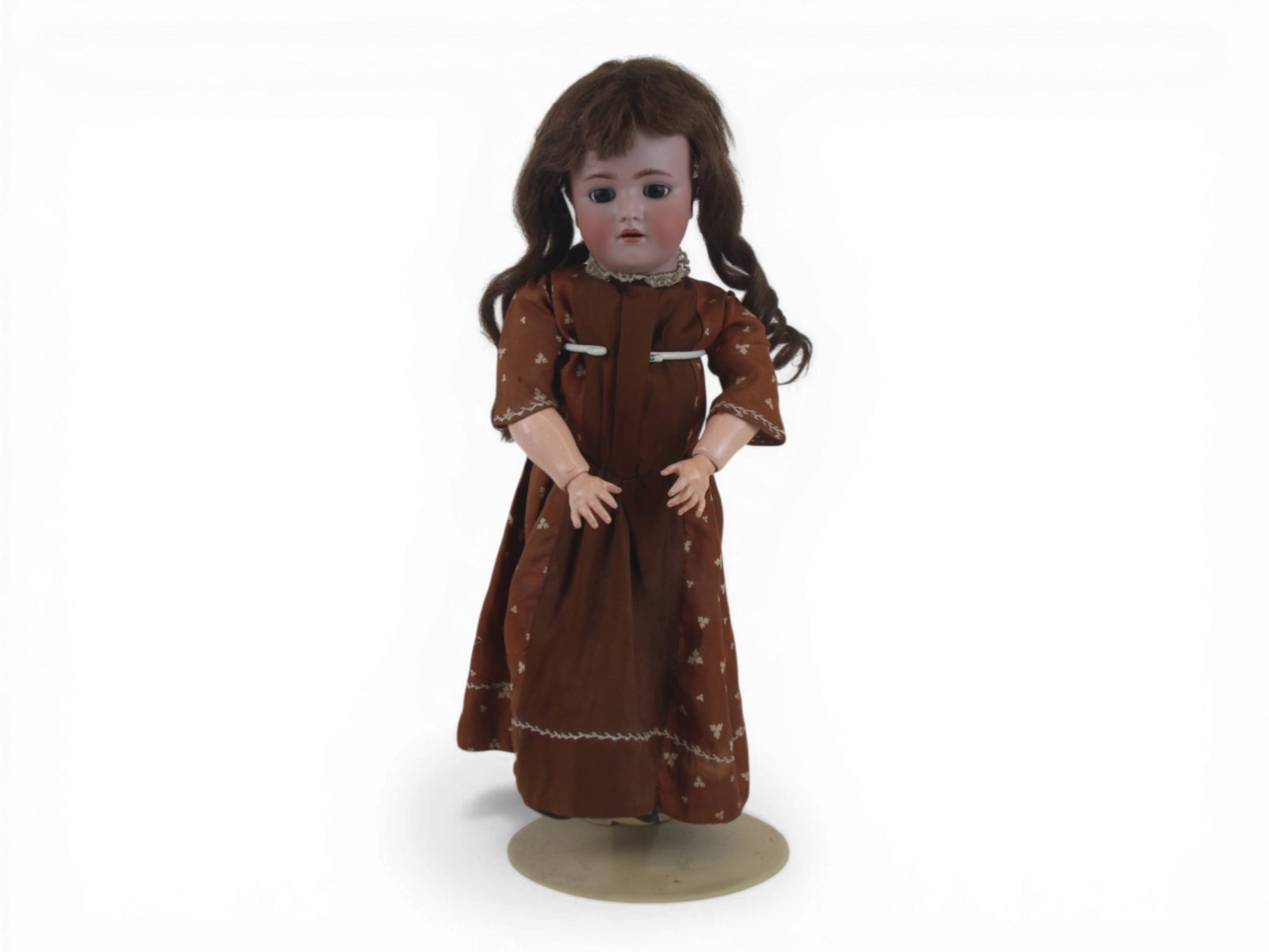 Handwerck / S&H Bisque Head Doll: 20 inch Heinrich Handwerck / Simon and Halbig bisque socket head on fully jointed composition and wood body, all original. Circa 1910. Shipping: Weiss Auctions offers full-service, in-house shipping f