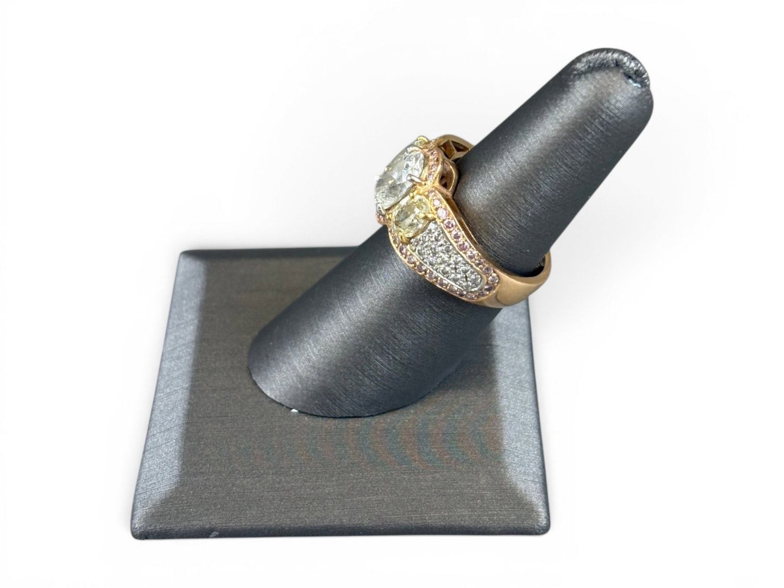 18K Gold Multi-Diamond Ring - 3