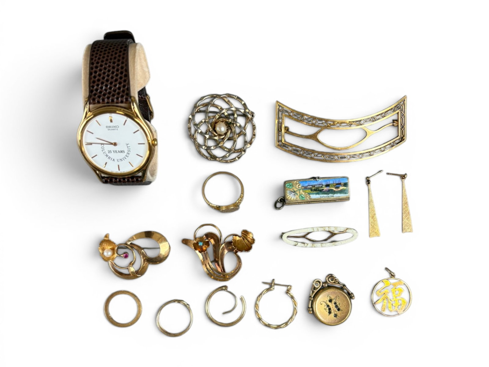 Estate Jewelry Lot incl. 14K & 18K: Estate jewelry lot including eight 14K gold pieces and three 18K gold pieces, together with costume jewelry. This lot is being offered on behalf of the Bronx County Public Administrators Office from