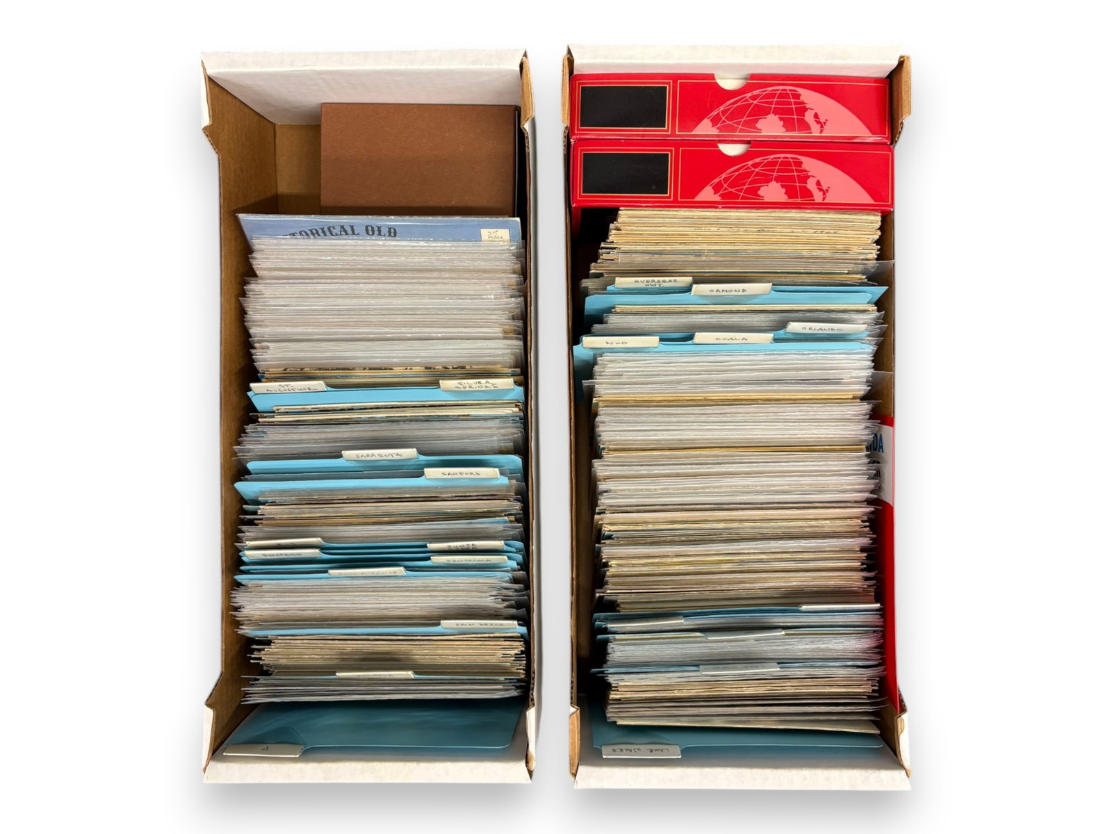 Florida Postcard Collection: Estate collection of approximately 400+ Vintage Florida postcards. Categorized by various cities including Lake Wales, Lake Worth, Melbourne, Miami, Ocala, Orlando, St. Augustine, Sarasota, Palm