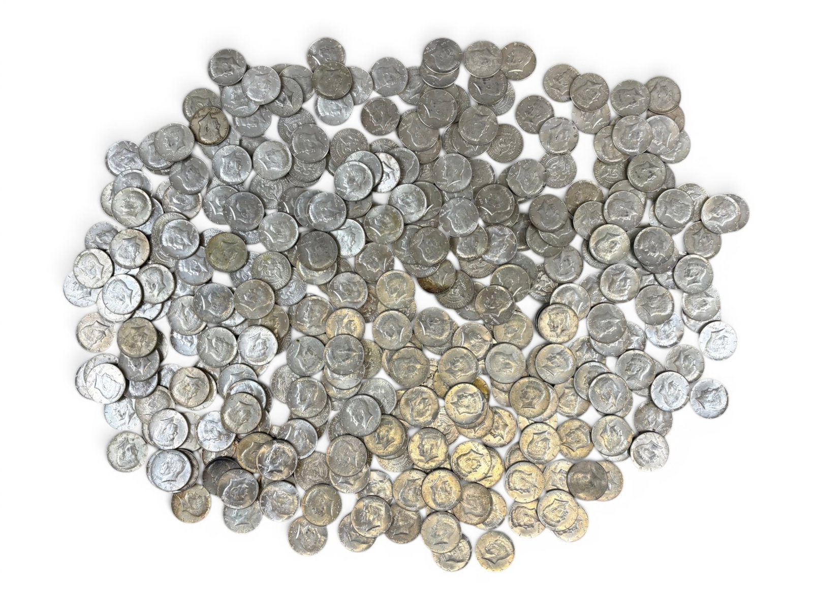 (336) 1965-1970 Kennedy Half Dollars: Approximately 336 Kennedy Half Dollar coins dated 1965 through 1970, 40% silver. Mixed conditions. Shipping: Weiss Auctions offers full-service, in-house shipping for nearly all items in this