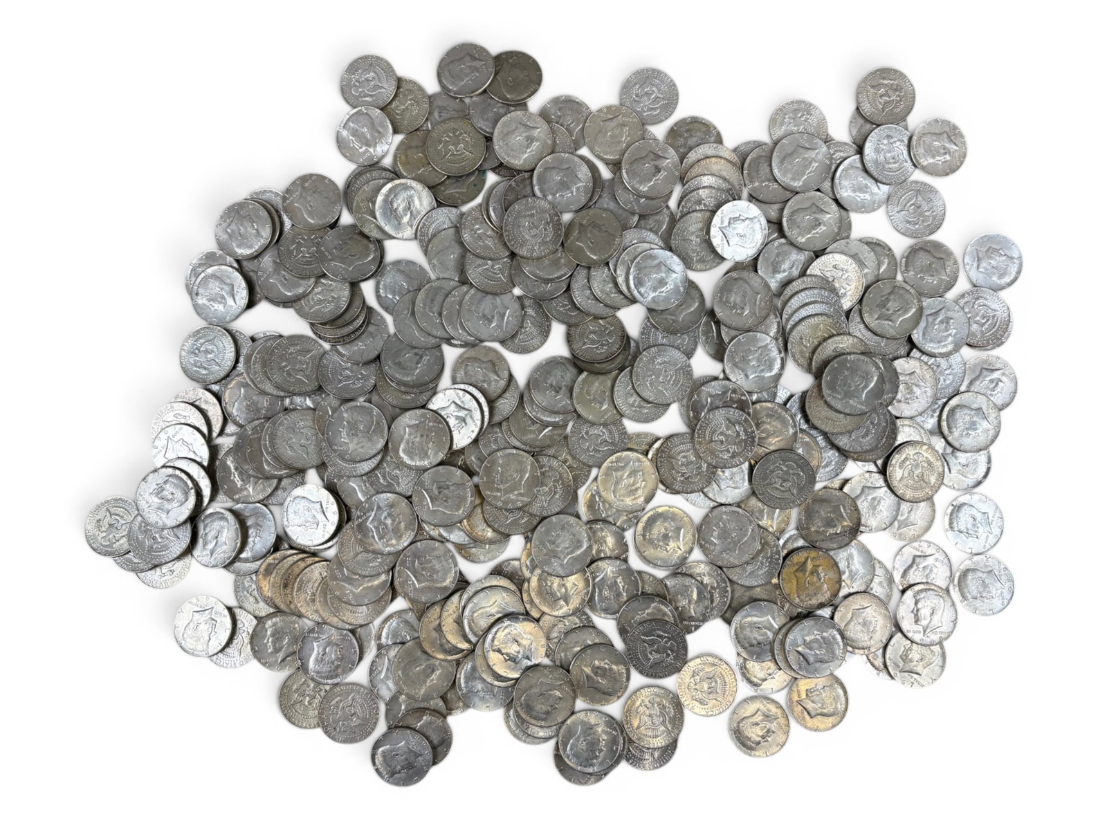 (336) 1965-1970 Kennedy Half Dollars: Approximately 336 Kennedy Half Dollar coins dated 1965 through 1970, 40% silver. Mixed conditions. Shipping: Weiss Auctions offers full-service, in-house shipping for nearly all items in this
