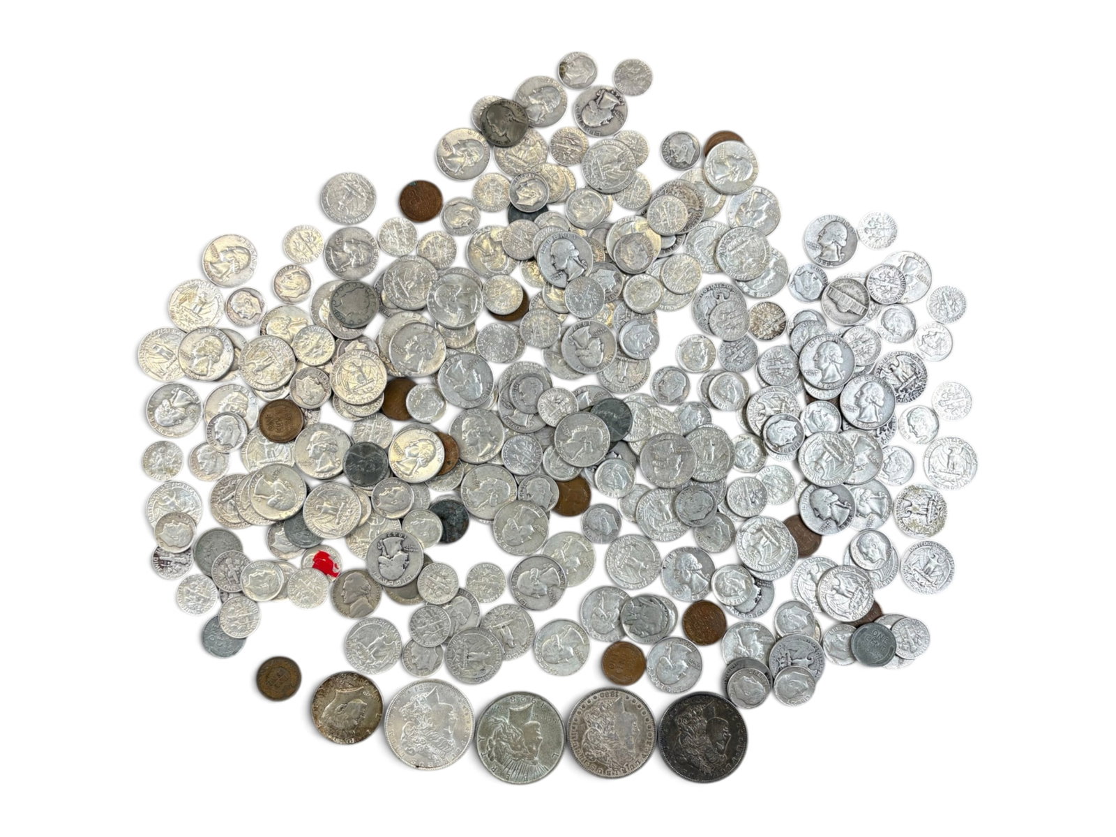 Estate U.S. Coin Collection: Estate United States coin collection including Morgan dollars, Peace dollar, Washington silver quarters, silver dimes, and assorted nickels and Lincoln cents. Shipping: Weiss Auctions offers full-serv
