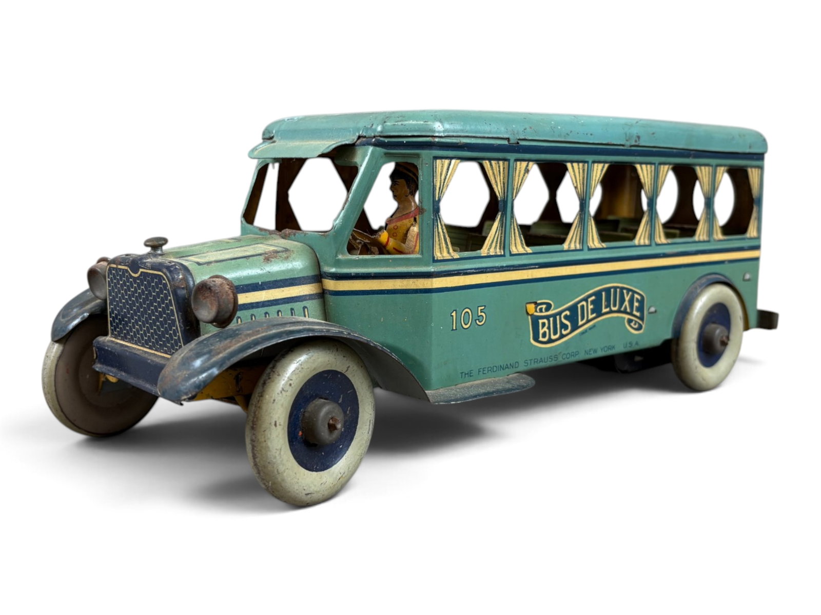Strauss Bus De Luxe No. 105 (1 of 8)