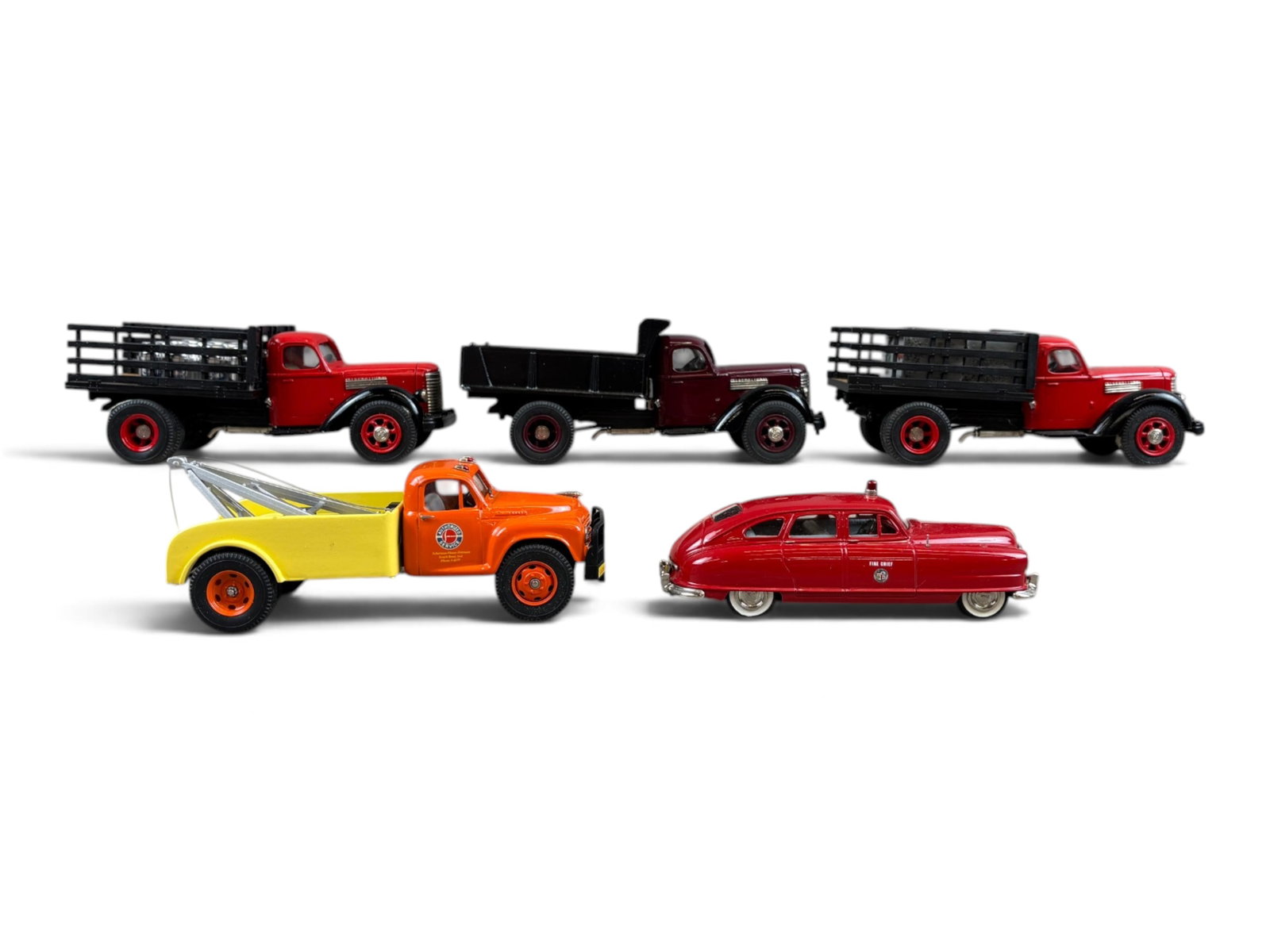 5 US Model Mint & USA Vehicles (1 of 8)