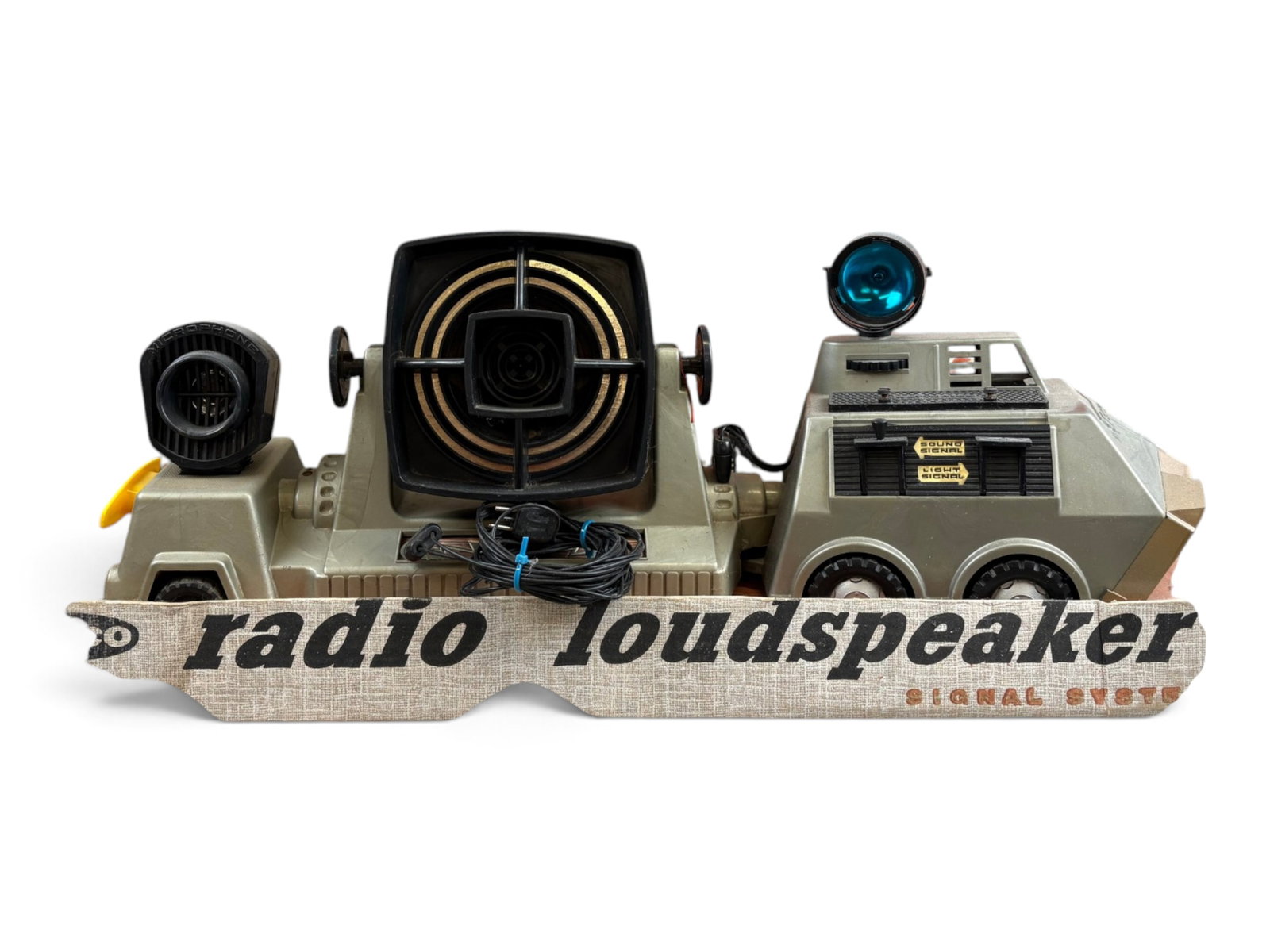 Nice Boxed Remco Loudspeaker Truck: Here is a Large Boxed 1955 Remco Radio Loudspeaker Truck. It is early hard plastic with plastic wheels 23 1/2? long. Amazingly, it is 98% intact with no cracks, only damage is a missing handle on