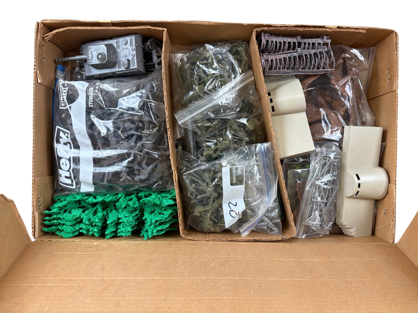 Nice Marx Sears American Patrol Play Set 6058: 1964. It appears complete with all parts, clean and separated in plastic bags. It has its box insert and nice set box. Nice example! Shipping: Weiss Auctions offers full-service, in-house shipping