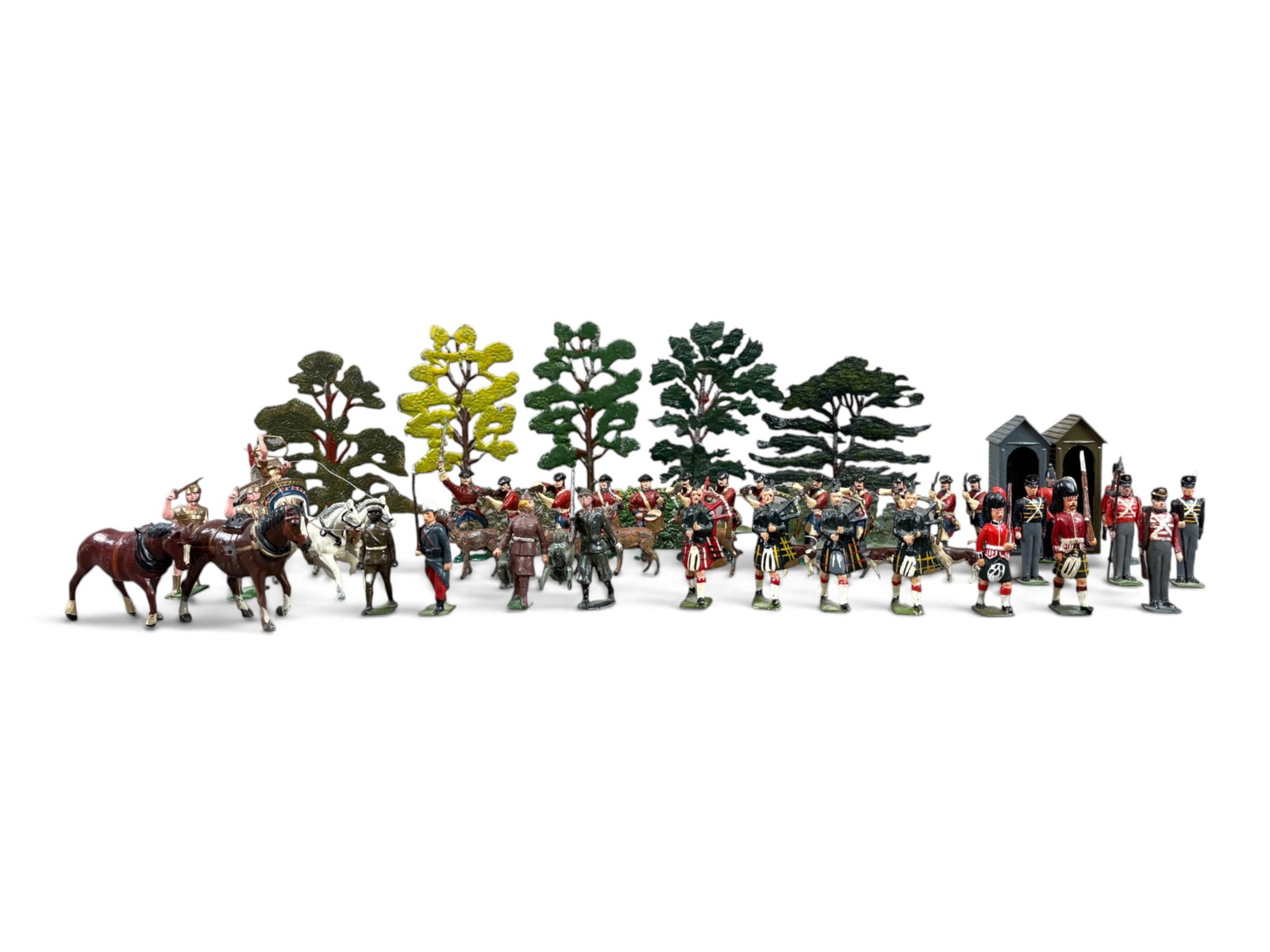 50+ Vintage Toy Soldiers and Accessories (1 of 13)