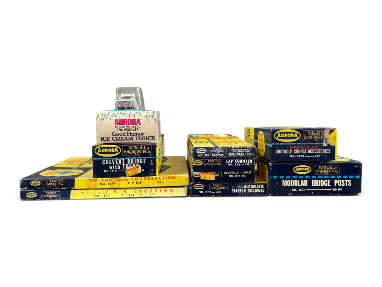 Vintage Slot Cars Lot (1 of 4)