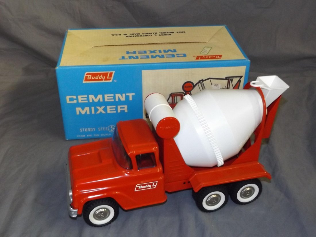 1960's Buddy L Cement Mixer. (1 of 6)
