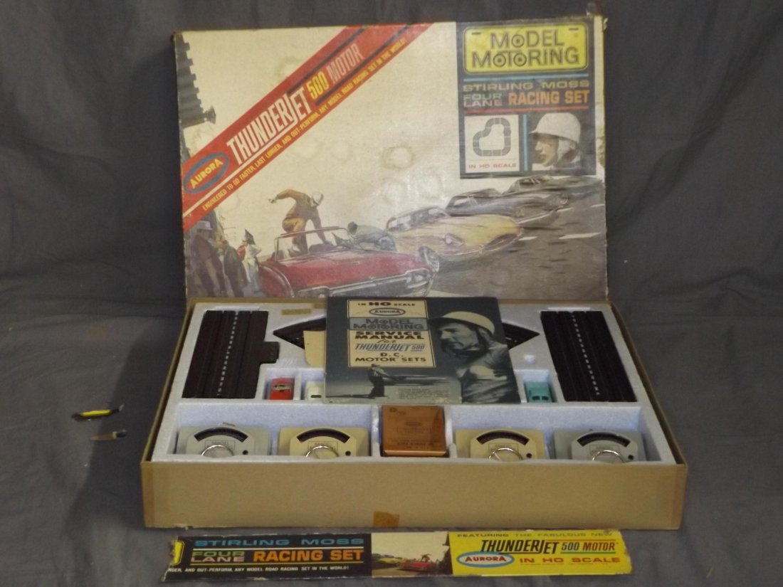 Boxed Aurora HO Four Lane Raceway Set, #1304 (1 of 6)