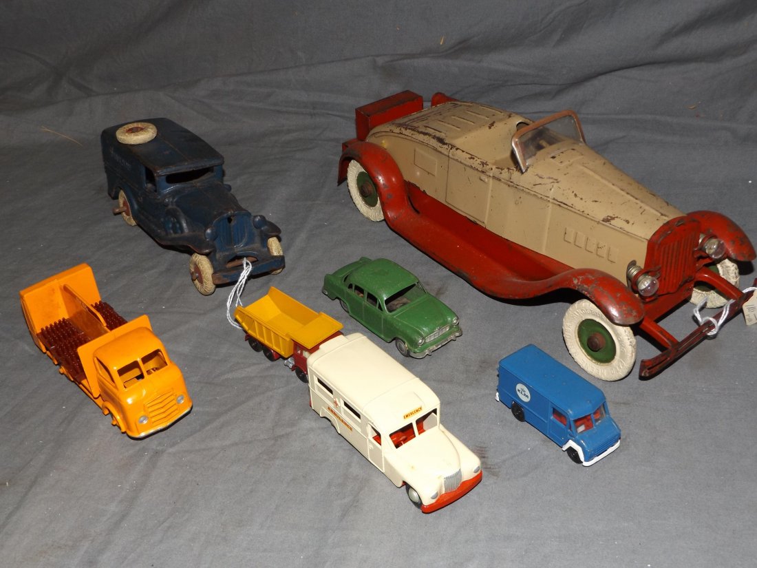 Toy Car Lot. (1 of 2)