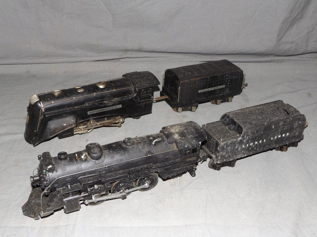 4 Piece Lionel Engine and Tender Lot (1 of 6)