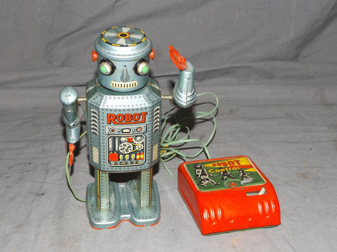 Battery Op Tin Litho R-35 Robot, Linemar (1 of 4)