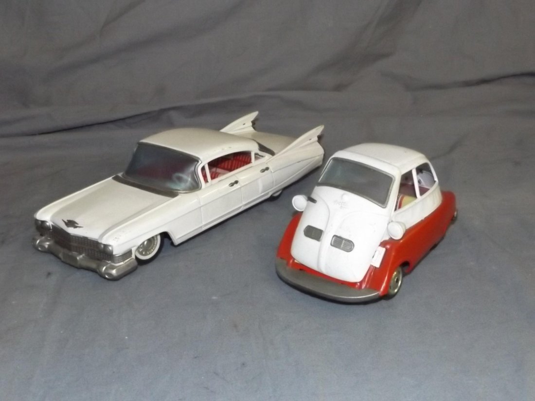 Tin Litho Friction Cadillac and Isetta, Bandai (1 of 3)