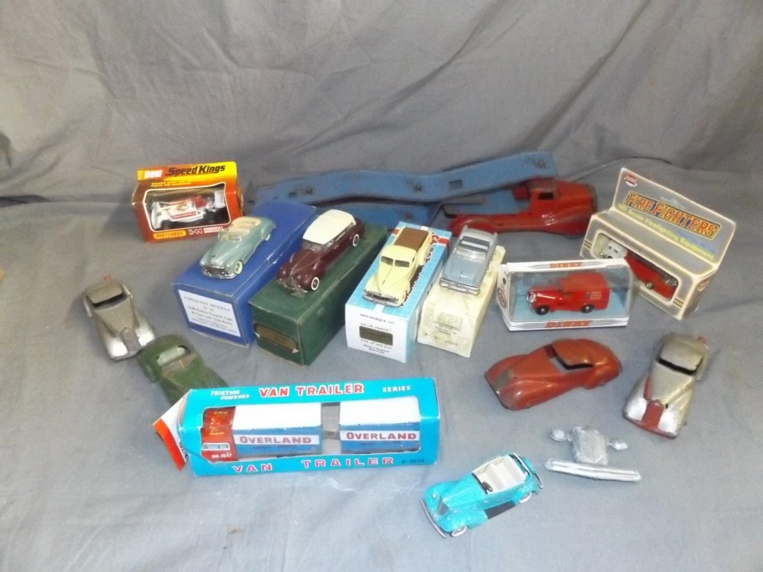 Mixed Vehicle Lot. (1 of 3)