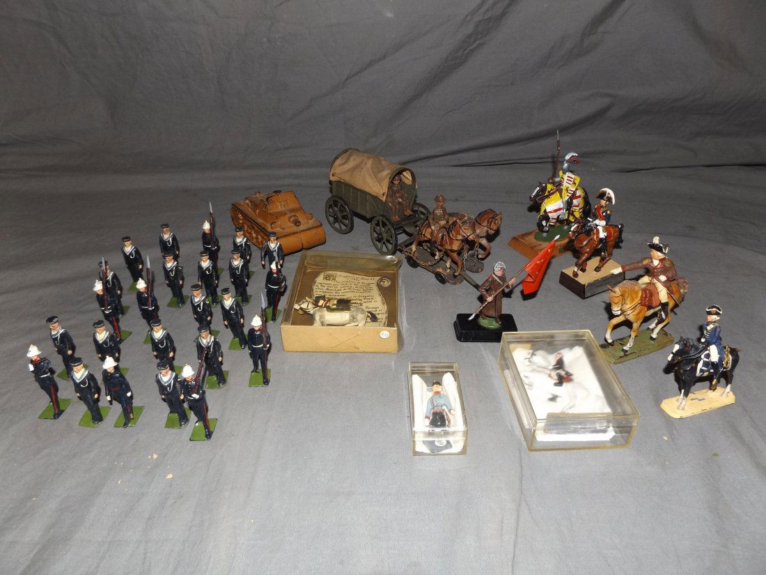 Mixed Toy Soldier Lot (1 of 3)