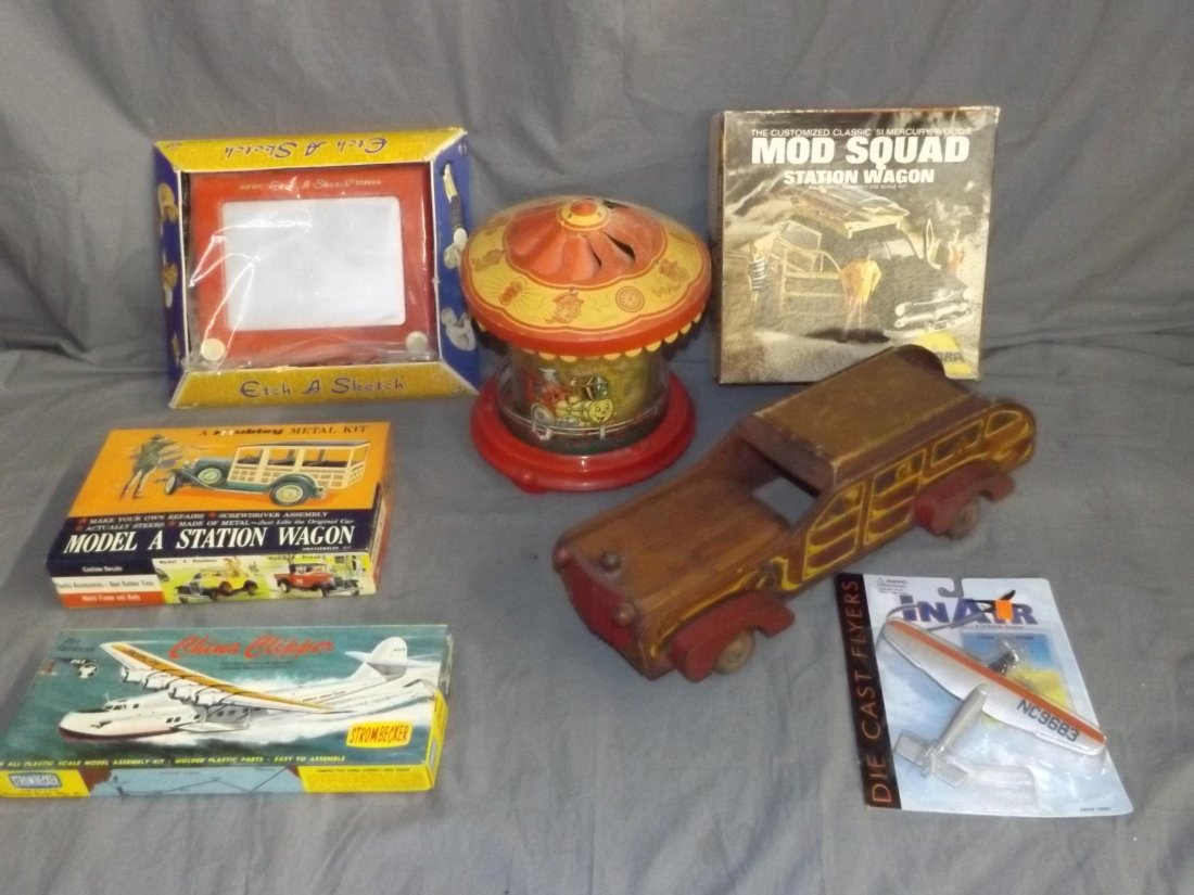 Mixed Toy Lot (1 of 3)