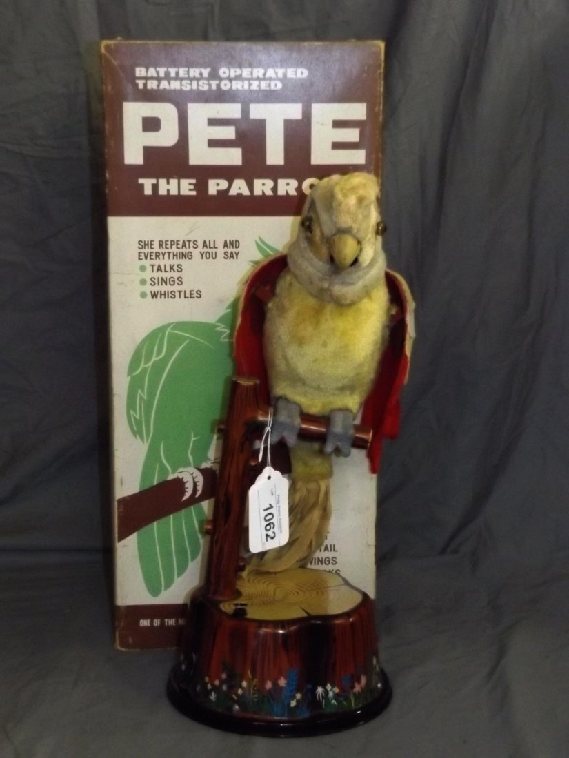 Boxed Marx Battery Operated Pete the Parrot Toy (1 of 7)