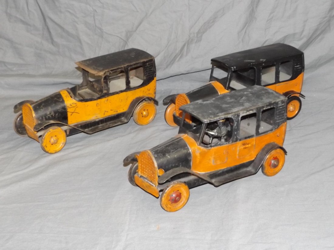 Lot of 3 Pressed Steel Hill Climber Taxi Cabs (1 of 6)