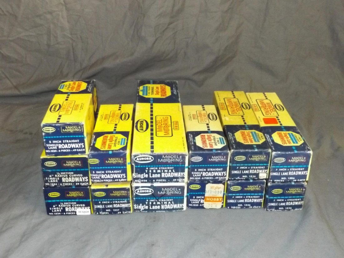 Aurora Single Roadway Track Lot (1 of 3)