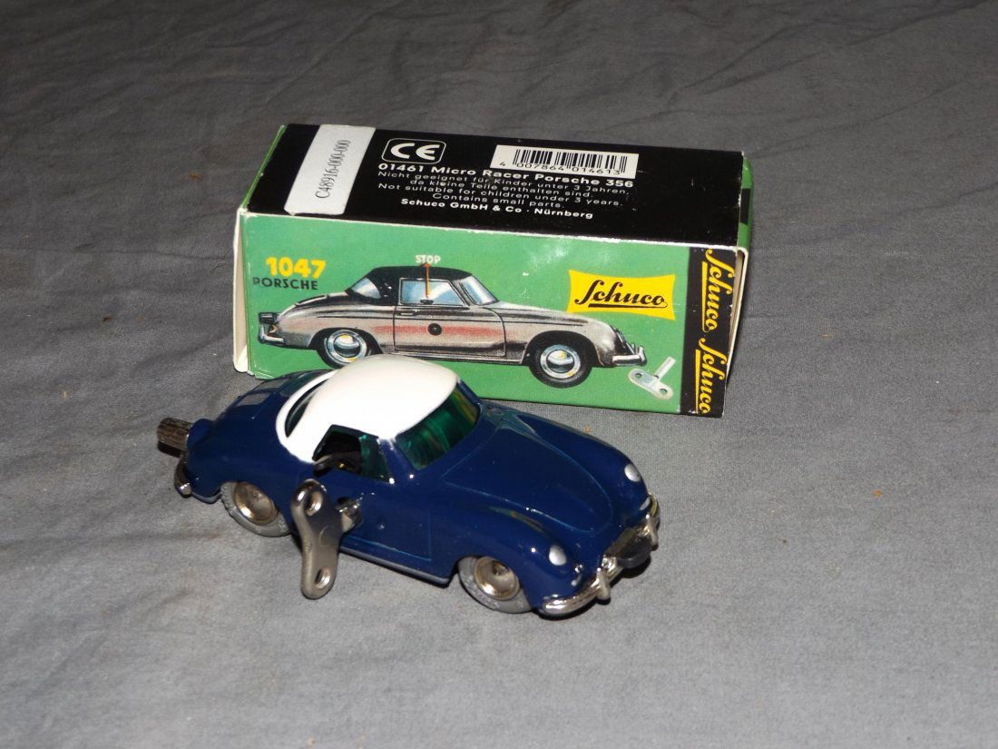 Mint in Box, Schuco 1047 Porsche Micro Racer (1 of 5)