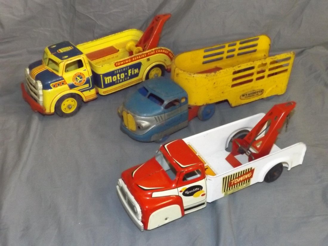 Lot of 3 Wyandotte Vehicles (1 of 2)