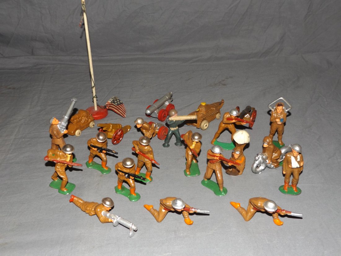 High Grade Dime Store Lot. (1 of 4)