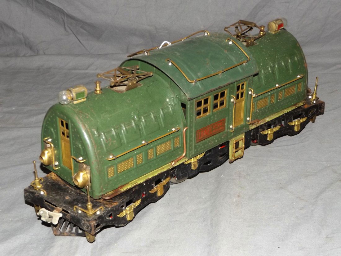 Lionel 381E Engine. (1 of 3)