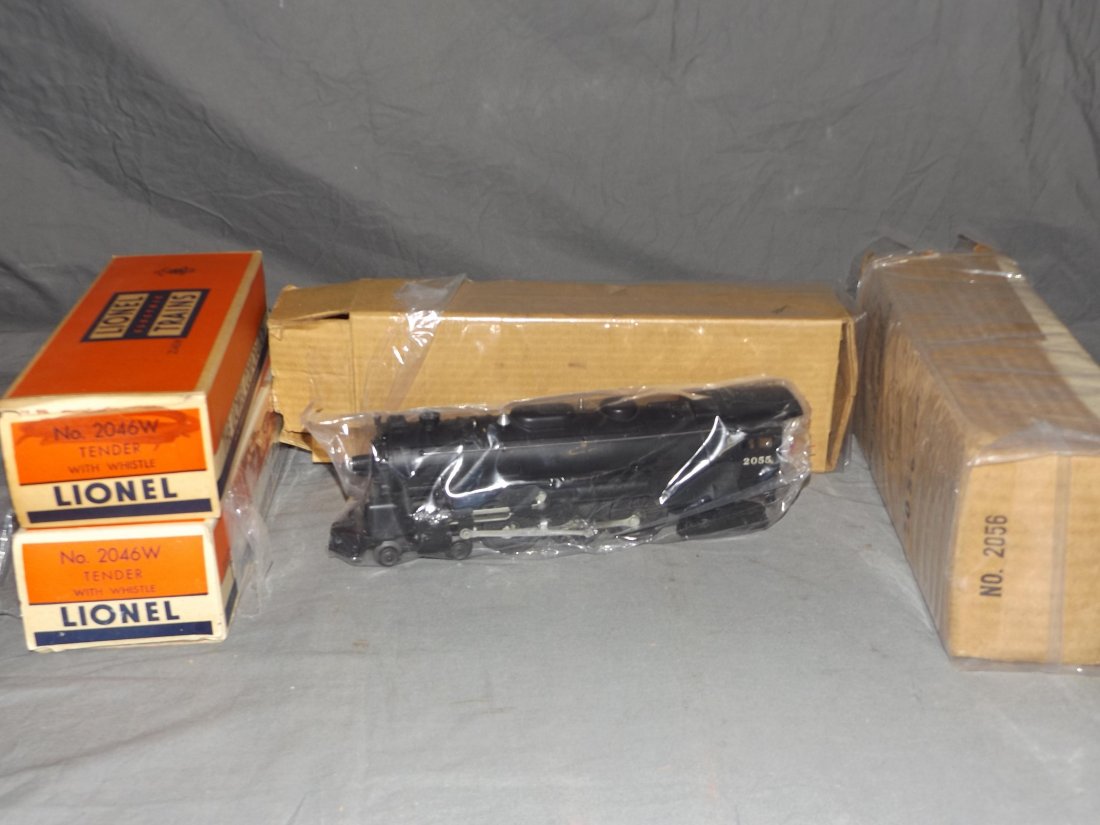 Lionel Lot of 2 Steam Loco's and Tenders (1 of 4)