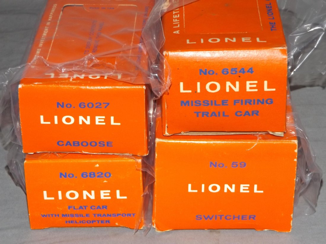 Lionel Lot of 4 Boxed Pieces (1 of 3)