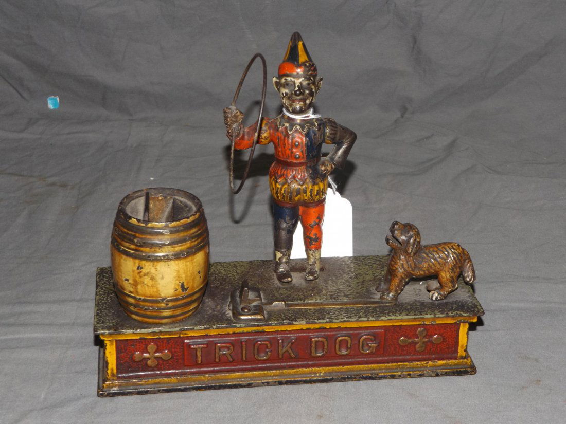 Hubley Cast Iron Trick Dog Mechanical Bank (1 of 6)