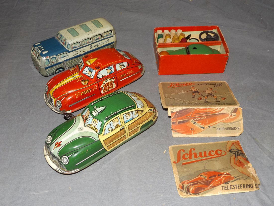 Lot of 4 Toy Vehicles (1 of 2)
