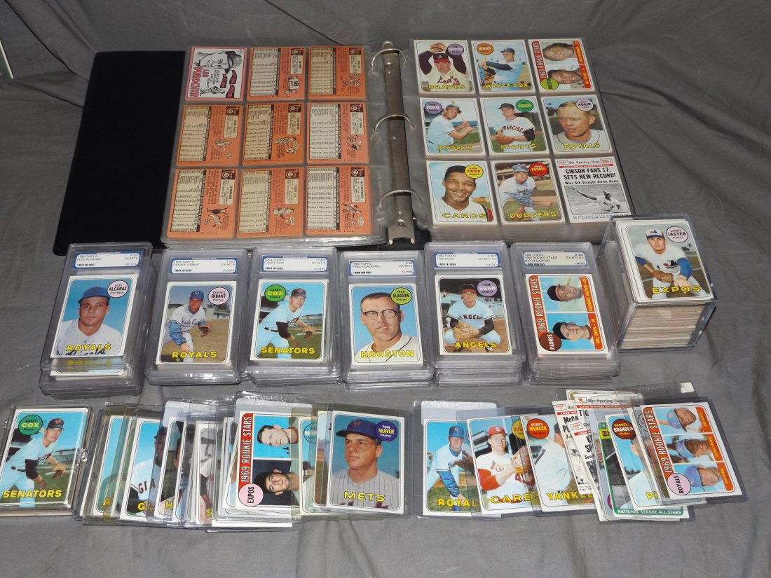 1969 Topps Baseball Card Set (1 of 8)