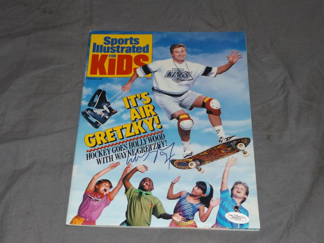 Wayne Gretzky Signed Sports Illustrated for Kids (1 of 3)