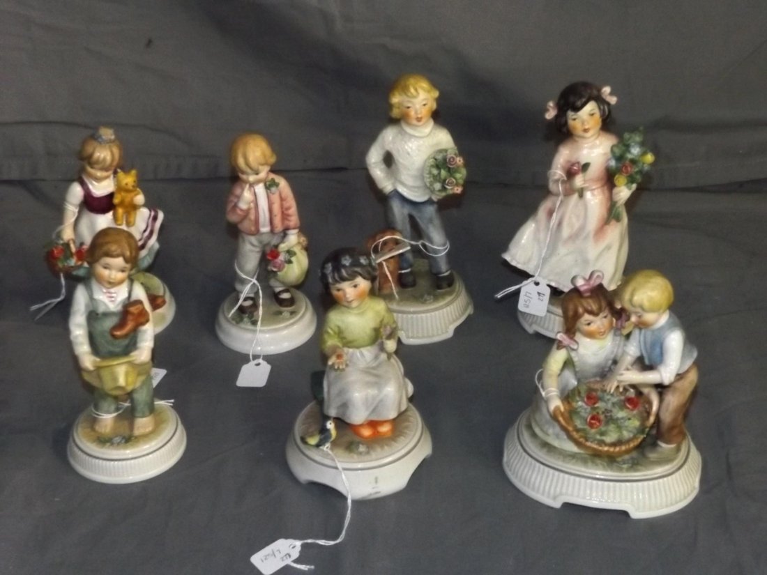 Goebel Lore Figurines. Lot of 7