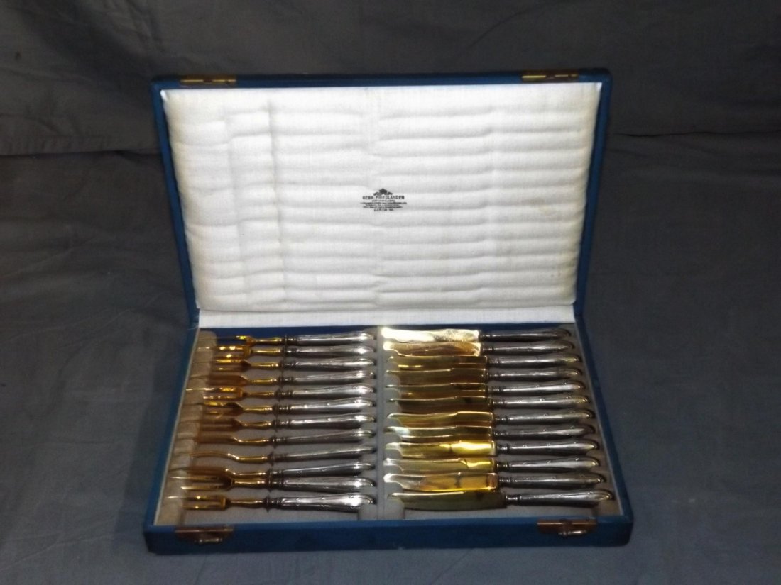 Sterling .750 Berlin 24 piece set.: Friedlander case 12 forks and 12 knives circa 1890. Lovely set.
