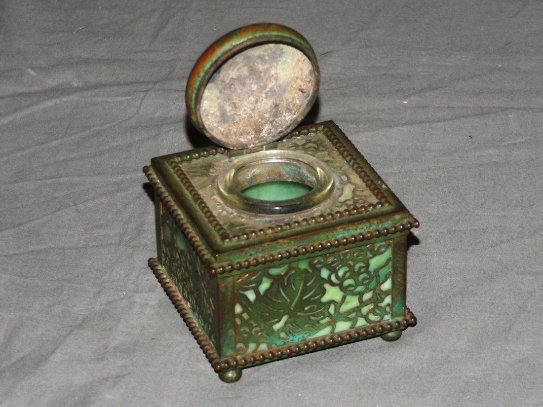 Tiffany Bronze Grape Leaf Inkwell. (1 of 4)